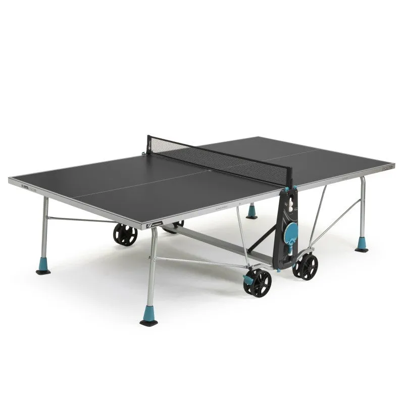 CORNILLEAU Sport 200X Outdoor Table Tennis Table