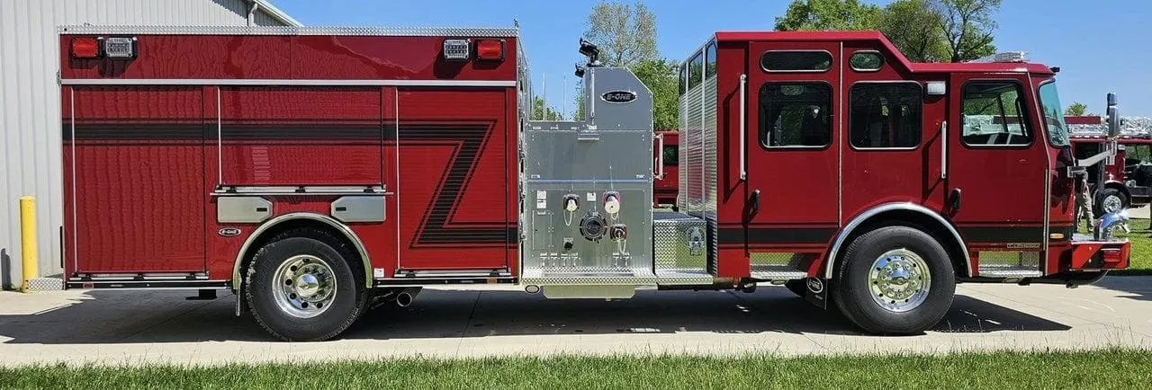 E-One Typhoon Stainless Top Mount Pumper