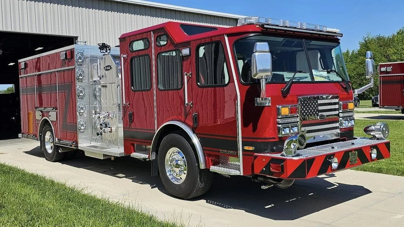 E-One Typhoon Stainless Top Mount Pumper